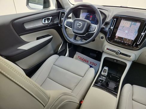 Certified 2026 Volvo XC40 B5 Plus w/ Protection Package Premier AWD/4WD image 10