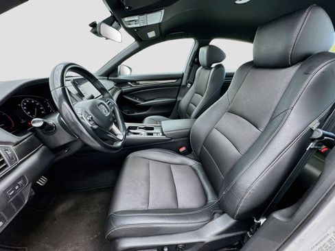 Used 2019 Honda Accord Sport image 13