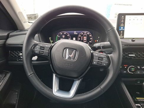 Used 2024 Honda Accord Touring image 19