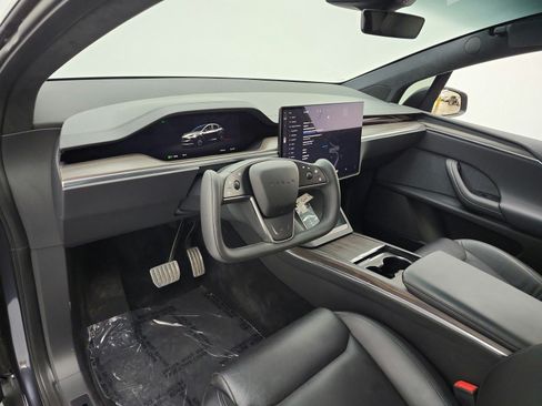 Used 2023 Tesla Model X AWD/4WD image 9