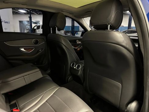 Used 2019 Mercedes-Benz C 300 Sedan w/ Parking Assistance Package image 20