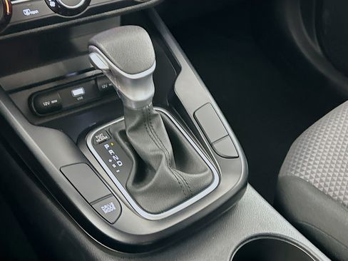 Used 2025 Kia Soul LX w/ LX Technology Package image 24