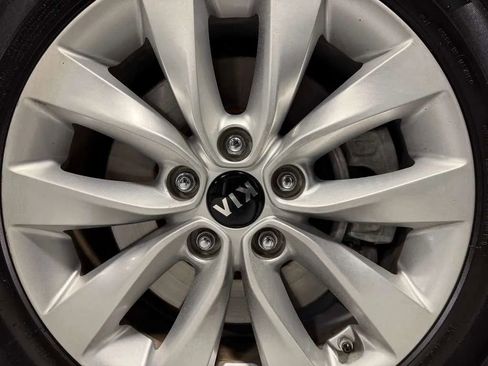Used 2018 Kia Optima EX w/ Technology Package FWD image 10