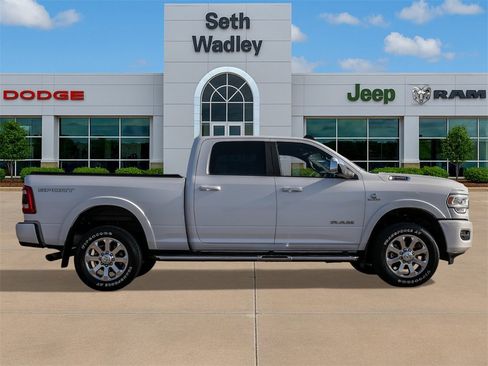 Used 2020 RAM 2500 Laramie image 8