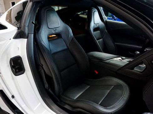 Used 2019 Chevrolet Corvette Z06 w/ Z07 Performance Package image 38