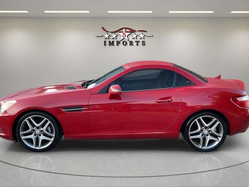 Used 2013 Mercedes-Benz SLK 250 image 2