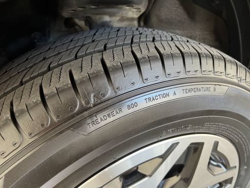 Used 2021 Subaru Forester Premium AWD/4WD image 29