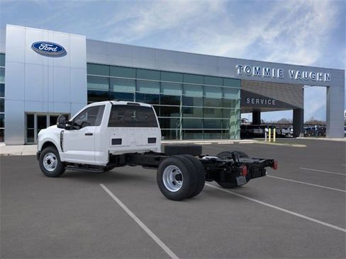 New 2025 Ford F350 XL RWD image 4