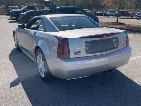 Used 2006 Cadillac XLR image 10