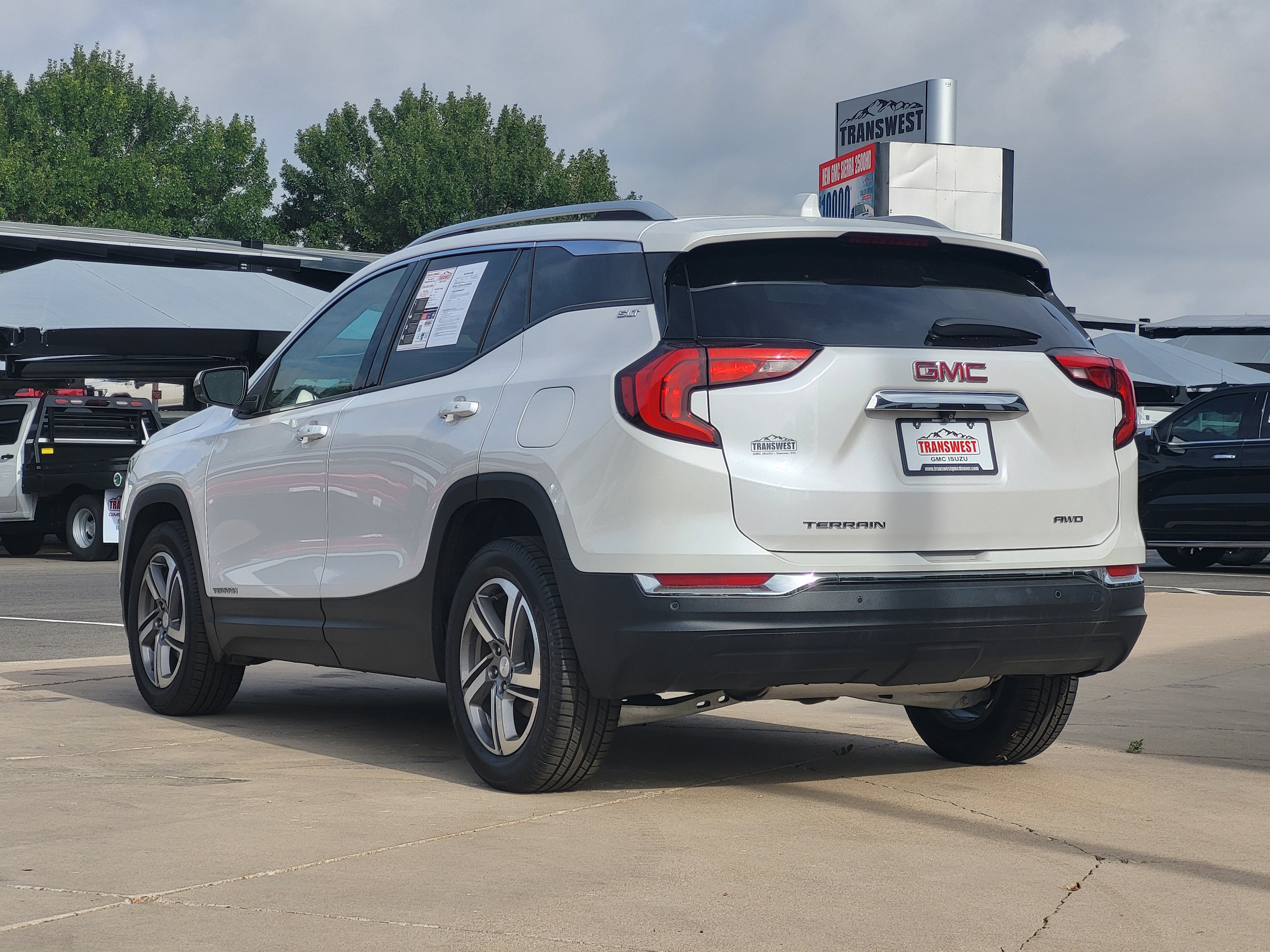 Certified 2021 GMC Terrain SLT w/ Infotainment Package II AWD/4WD image 5