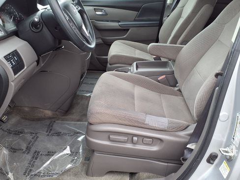 Used 2015 Honda Odyssey EX image 17