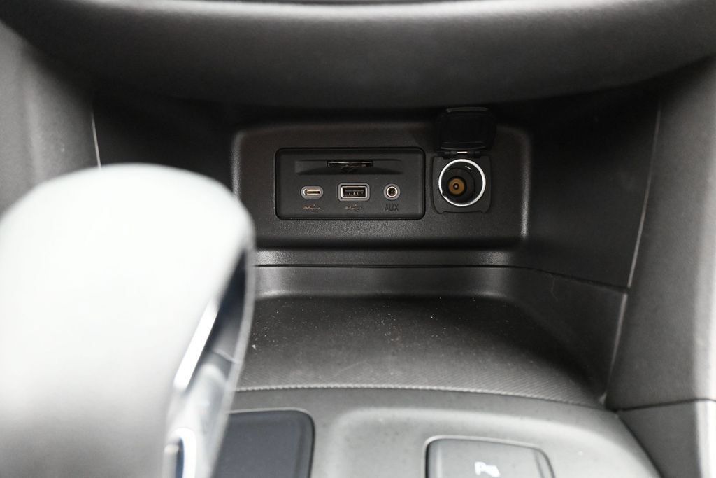 Used 2024 Chevrolet Equinox RS w/ RS Leather Package FWD image 33