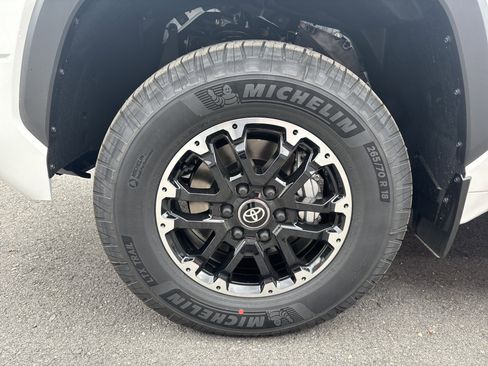 New 2026 Toyota Tundra SR5 AWD/4WD image 10