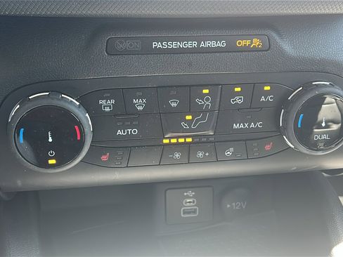 Used 2024 Ford Bronco Sport Outer Banks w/ Tech Package AWD/4WD image 25