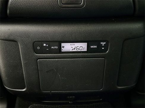 Used 2024 Nissan Armada SV image 24