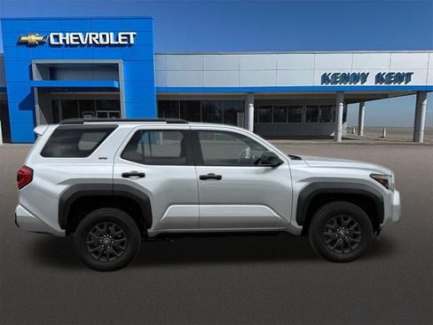 Used 2025 Toyota 4Runner SR5 AWD/4WD image 3