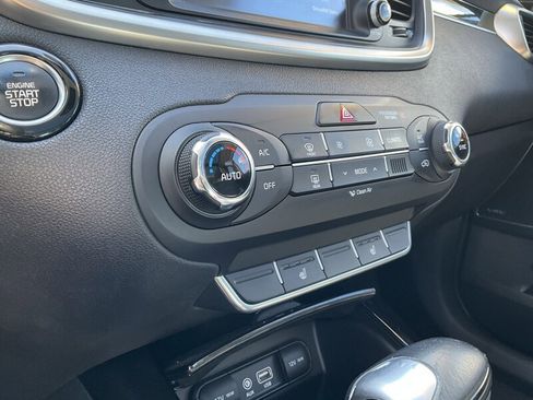 Used 2017 Kia Sorento SX image 32