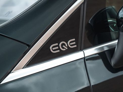 Used 2023 Mercedes-Benz EQE 500 4MATIC SUV image 15