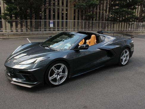 Used 2020 Chevrolet Corvette Stingray Premium Cpe w/ 3LT Preferred Equipment Group RWD image 17