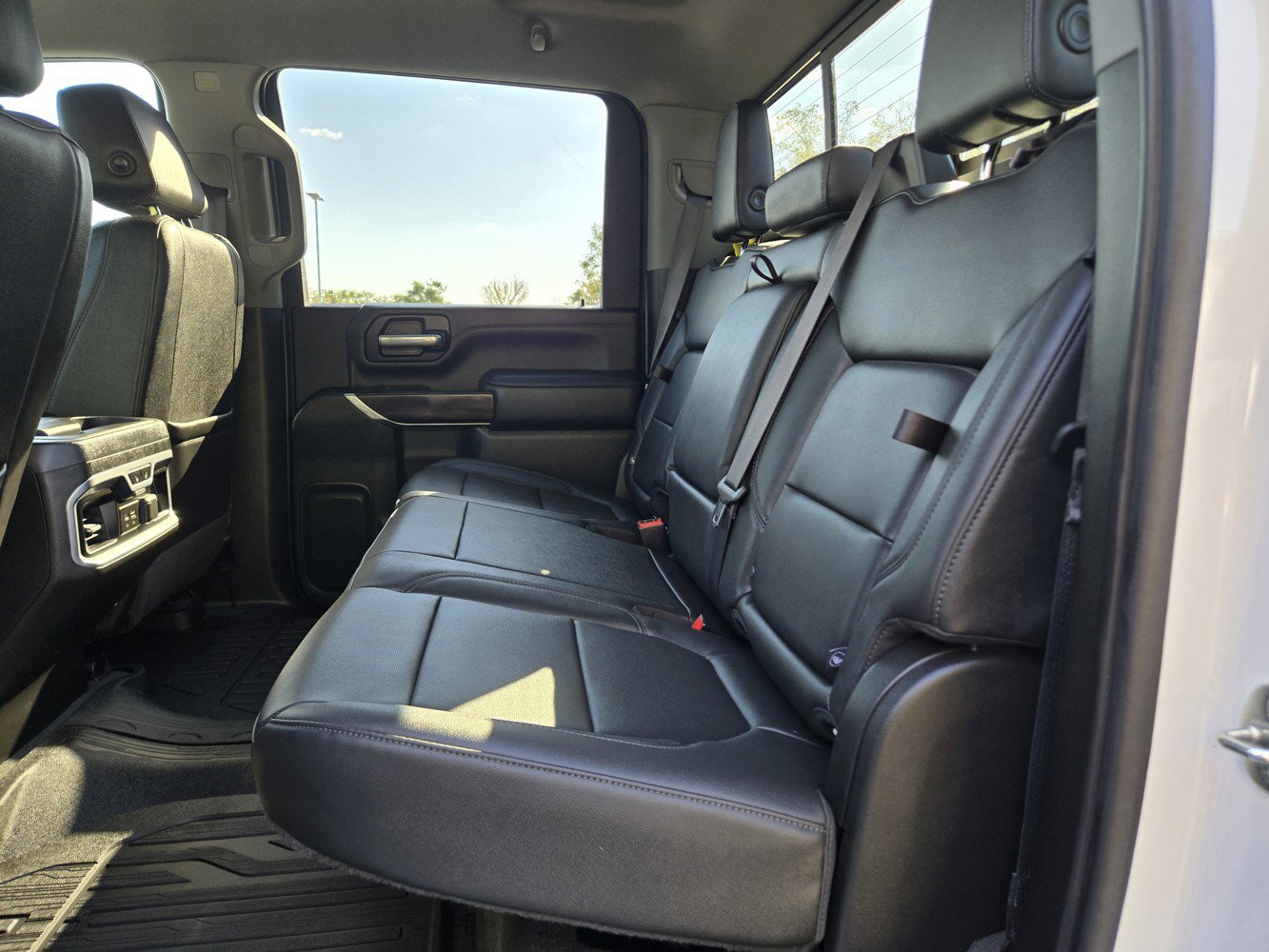 Used 2021 GMC Sierra 2500 SLT w/ SLT Premium Package AWD/4WD image 27