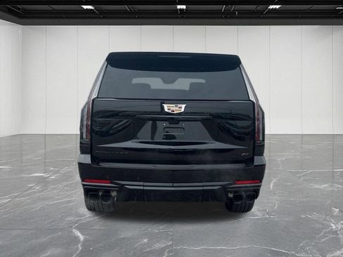 Used 2025 Cadillac Escalade V w/ LPO, ONYX Package image 7