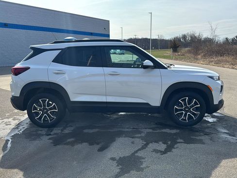 Used 2023 Chevrolet TrailBlazer ACTIV w/ Sun and Liftgate Package image 6