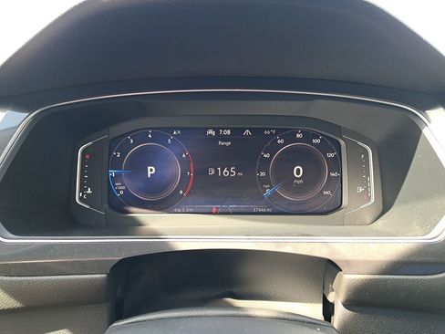 Used 2021 Volkswagen Tiguan SEL AWD/4WD image 23