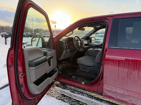 Used 2019 Ford F150 XLT w/ Equipment Group 302A Luxury image 2