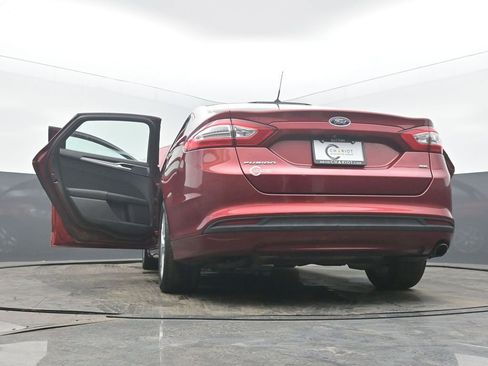 Used 2016 Ford Fusion SE image 60