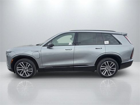 New 2026 Cadillac Vistiq Sport w/ LPO, Floor Liner Package image 8