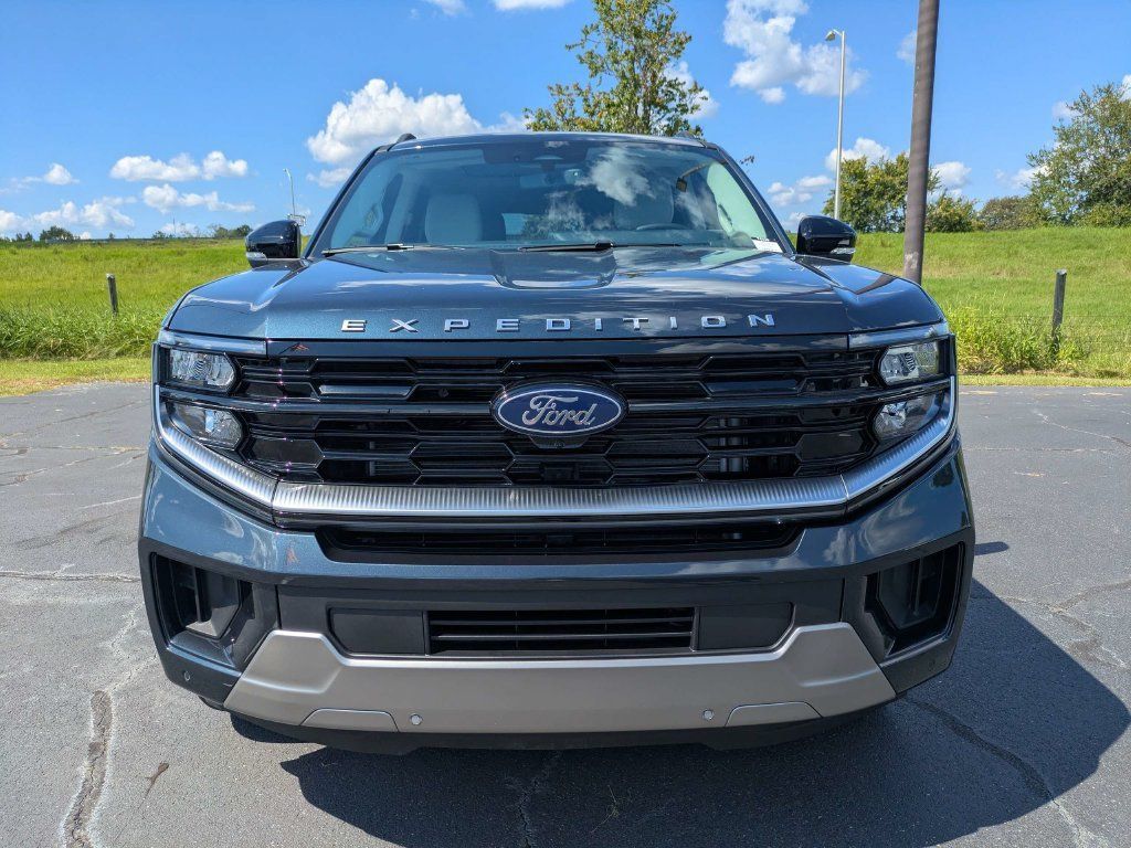 New 2026 Ford Expedition Platinum w/ Platinum Ultimate Package AWD/4WD image 32