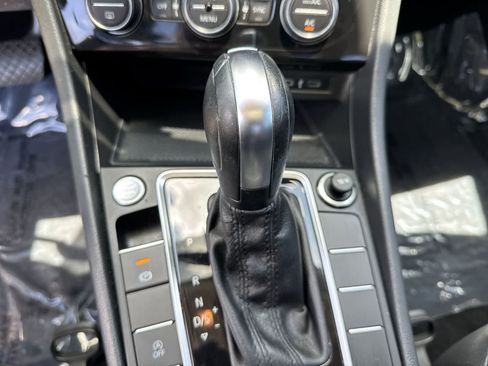 Used 2020 Volkswagen Jetta FWD image 37