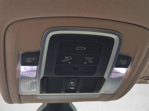 Used 2019 RAM 1500 Laramie RWD image 24