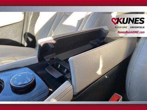 Used 2023 Nissan Rogue SL w/ SL Premium Package image 29