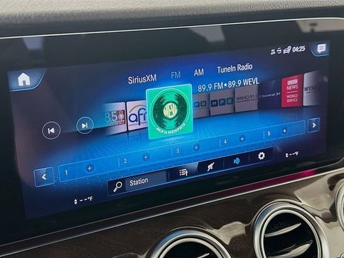 Used 2022 Mercedes-Benz E 350 Sedan image 16