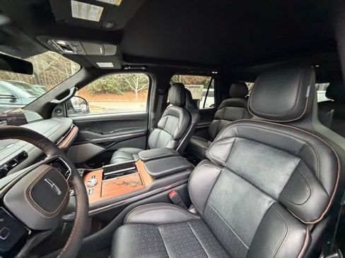 New 2025 Lincoln Navigator L Black Label image 13