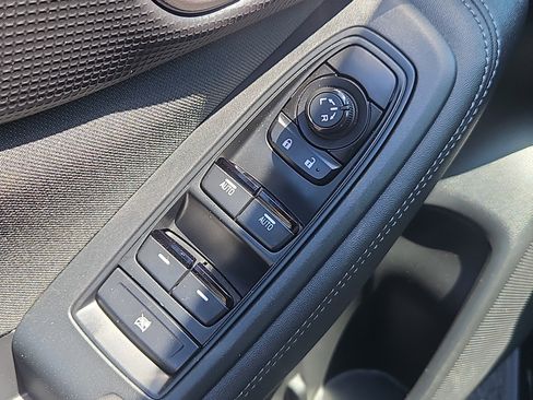 Certified 2023 Subaru Forester Premium AWD/4WD image 19