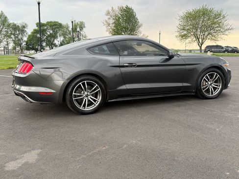 Used 2015 Ford Mustang GT image 4