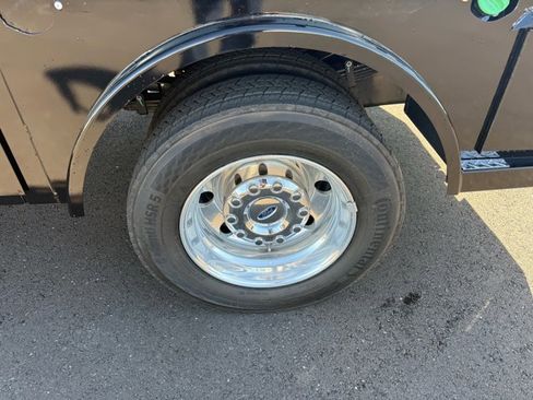 New 2026 Ford F550 4x4 Crew Cab w/ XLT Value Package image 19