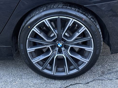 Used 2020 BMW 750i xDrive w/ Executive Package AWD/4WD image 13