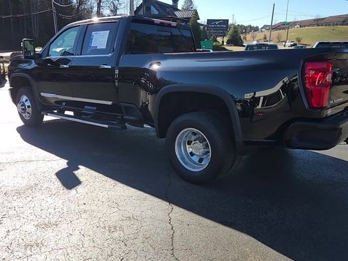 Used 2025 Chevrolet Silverado 3500 High Country w/ High Country Premium Package image 12