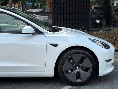 Used 2021 Tesla Model 3 Standard Range Plus RWD image 23
