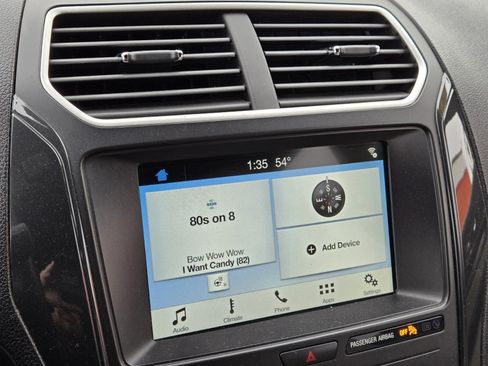 Used 2018 Ford Explorer XLT w/ Equipment Group 202A image 18