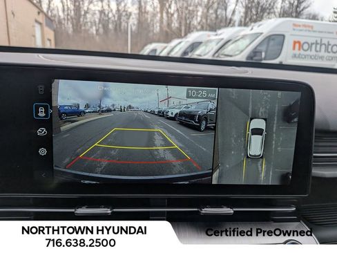 Used 2024 Hyundai Kona Limited image 24