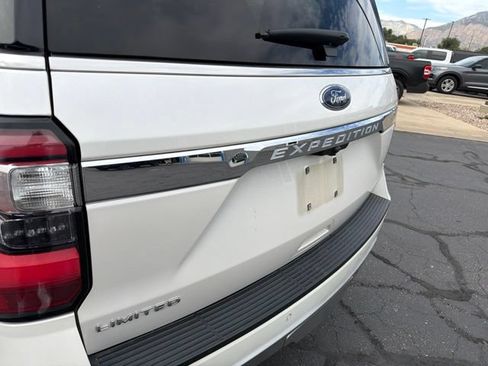 Used 2018 Ford Expedition Limited w/ Equipment Group 301A AWD/4WD image 26