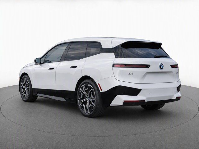 Used 2024 BMW iX xDrive50 w/ Premium Package AWD/4WD image 4
