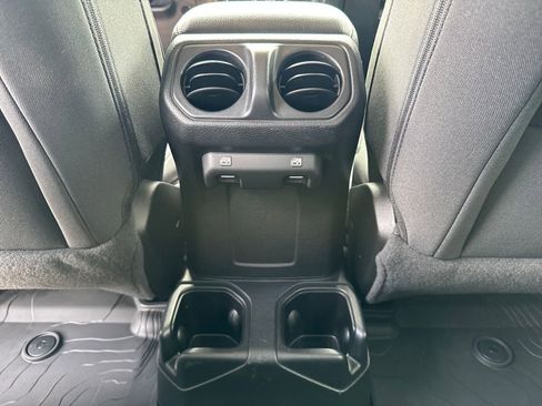 Used 2021 Jeep Wrangler Unlimited Sport AWD/4WD image 28