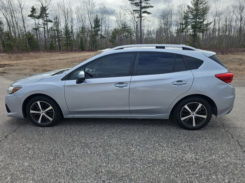 Used 2023 Subaru Impreza Premium AWD/4WD image 8