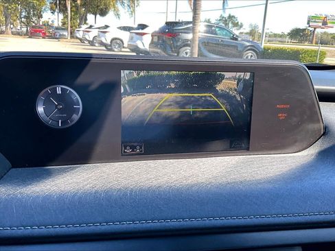 Used 2021 Lexus UX 200 w/ Premium Package FWD image 25