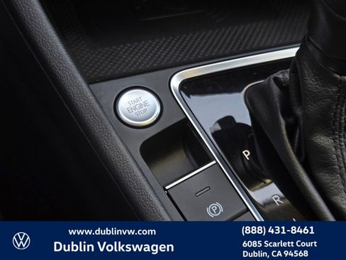Used 2020 Volkswagen Jetta SEL Premium FWD image 19